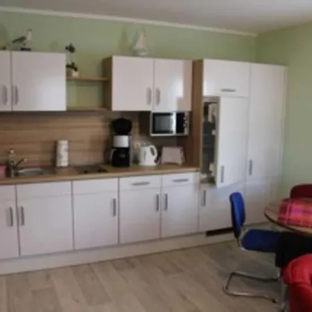 Mit Terrasse Tatil Evi Glowe